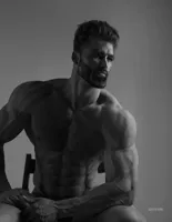 Giga Chad