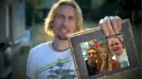 Look at this photograph