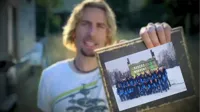 Look at this photograph