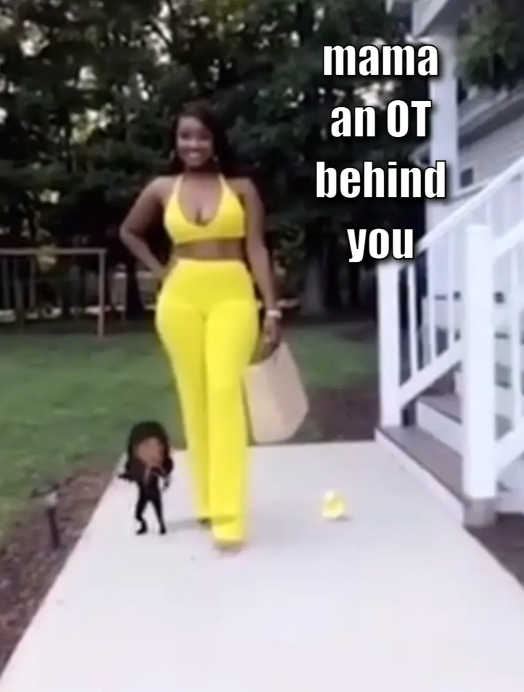 mama a girl behind you
